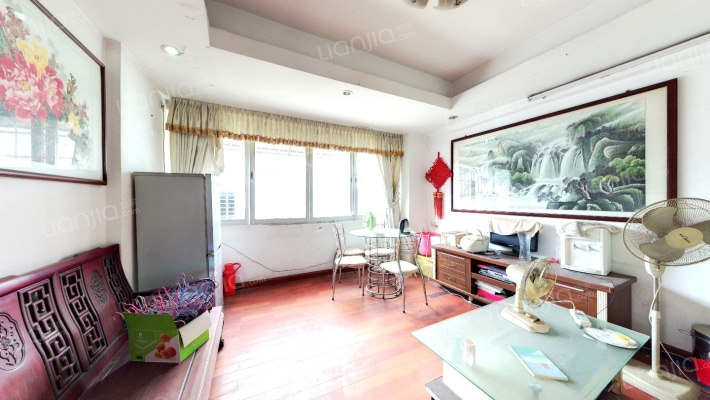 泰盛花园二手房实景图