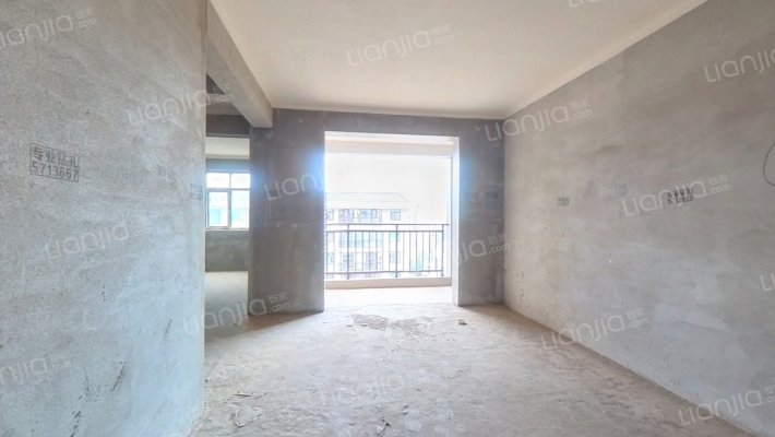 香山湖畔二手房实景图