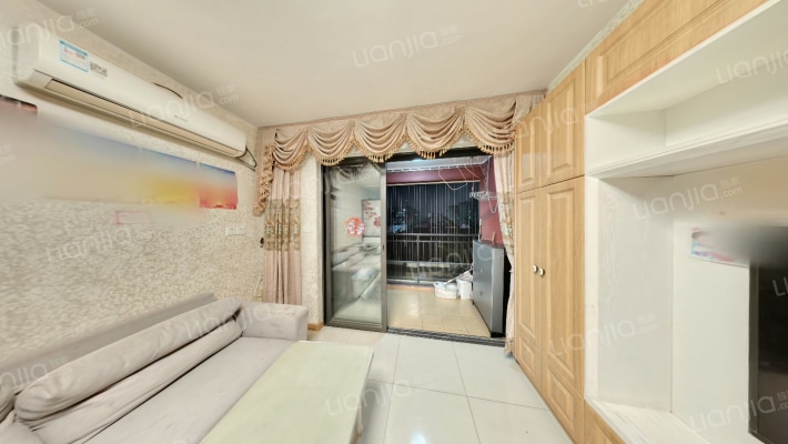 万科金域中央城东花园二手房实景图