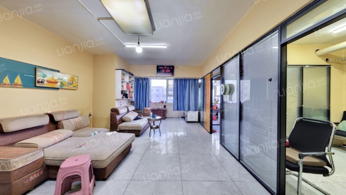 标记大厦二手房实景图