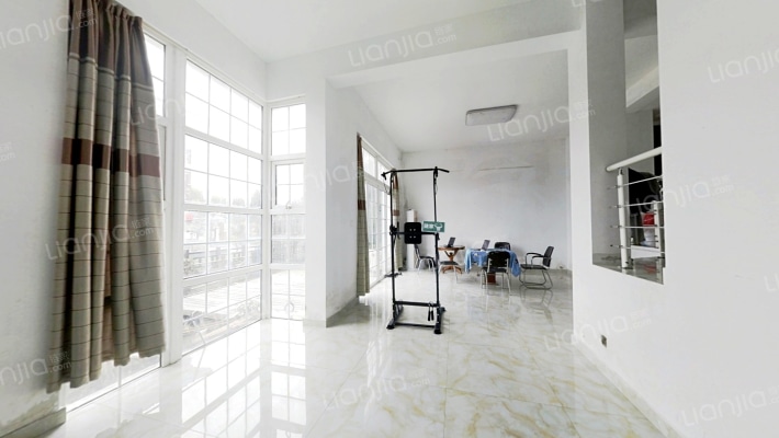 棕榈滩别墅二手房实景图