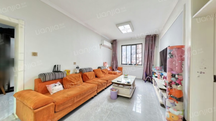 颖河路92号院二手房实景图