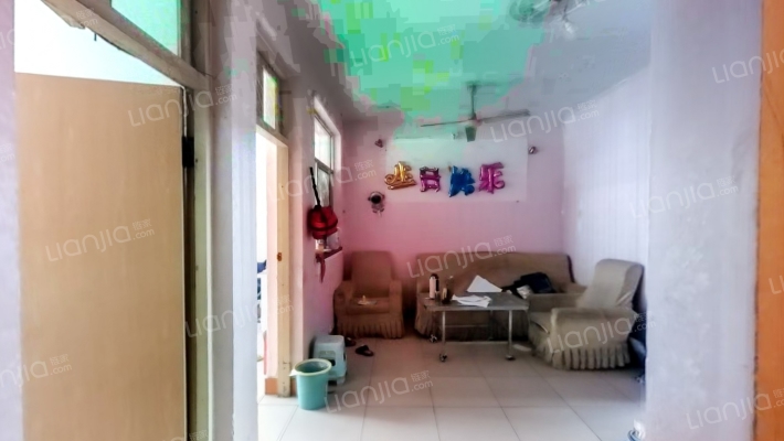 七一路西段新世纪小区二手房实景图