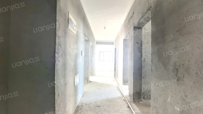 公园牧歌二手房实景图