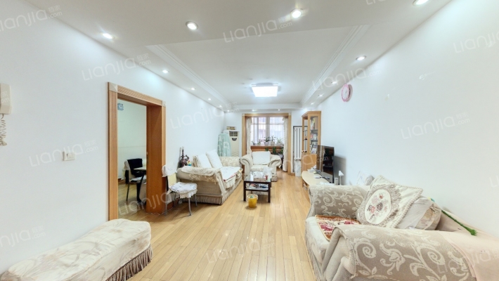 辽大家属楼二手房实景图