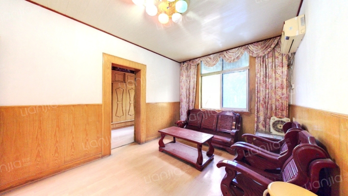 制漆厂家属院二手房实景图