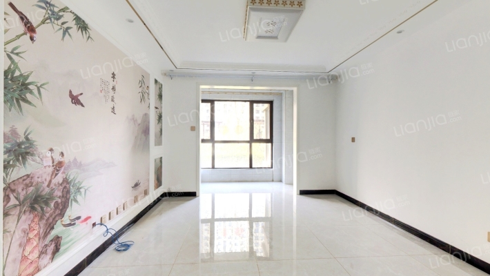 华阳路天伦湾嘉园，小区环境优美，集中供暖三居室。-客厅