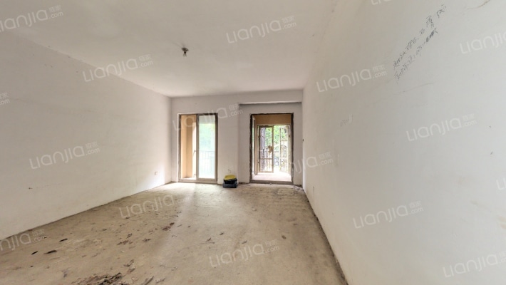 橘郡礼顿山二手房实景图