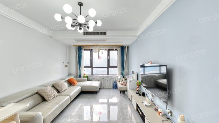 馥桂园铂峰二手房实景图