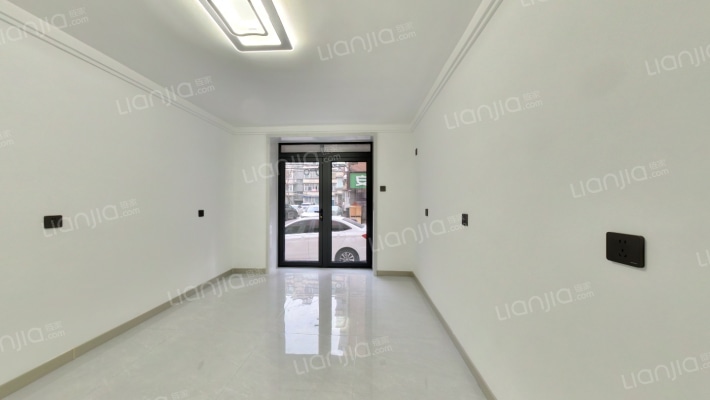 三四小区二手房实景图