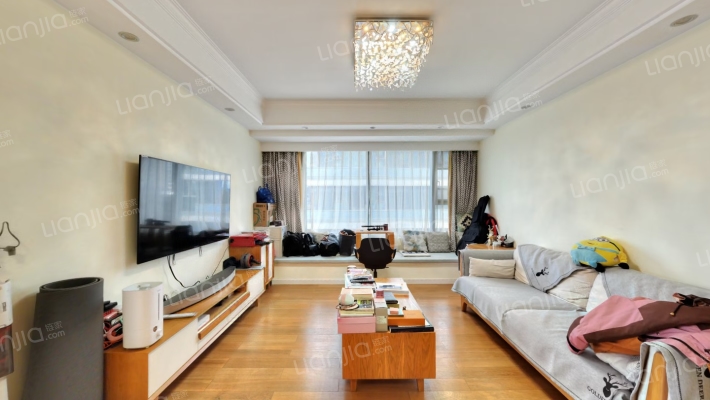 融信孔雀蓝郡二手房实景图