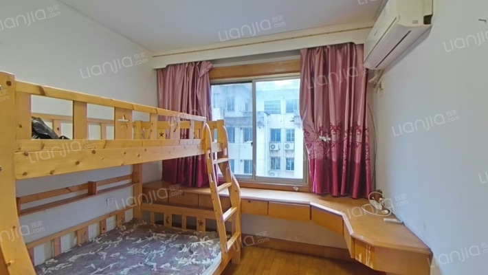 信华花园二手房实景图