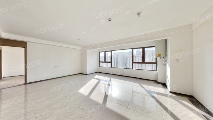 莱芜碧桂园天玺二手房实景图