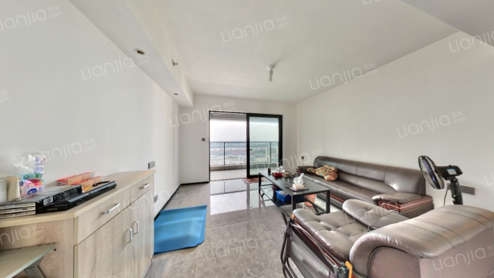 万科城市之光A区二手房实景图