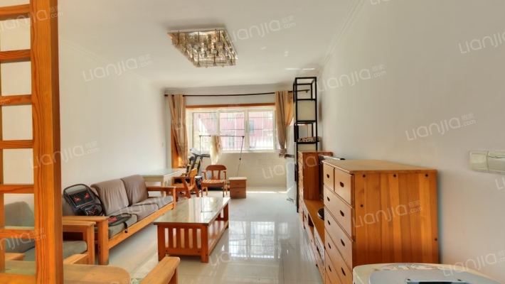 翡翠家园东区二手房实景图