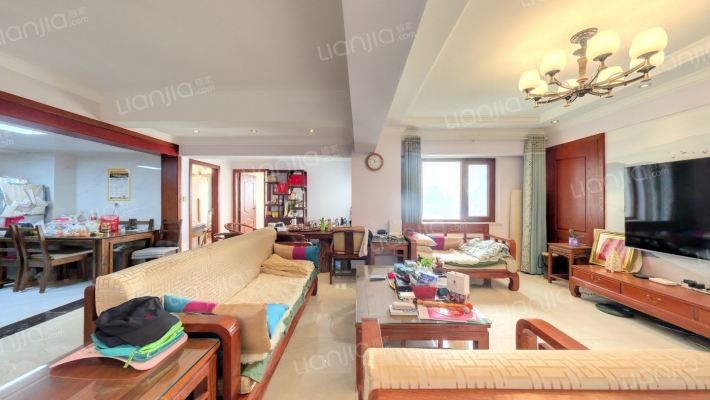 春城名筑二手房实景图