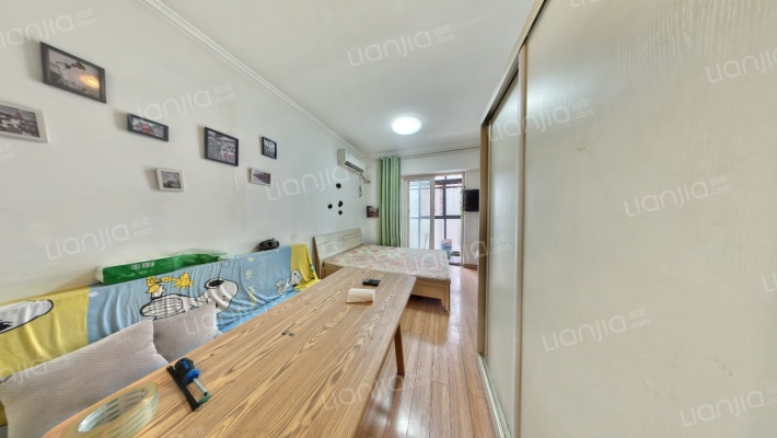 美景芳邻二手房实景图