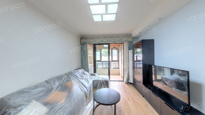 绿地海外滩罗丹公馆二手房实景图