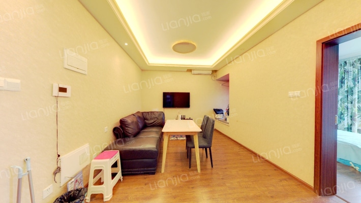 蓝光金悦派二手房实景图