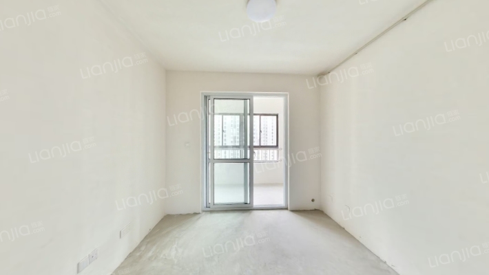 外滩雅苑二手房实景图