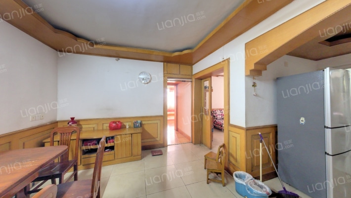 毛纺厂综合楼二手房实景图