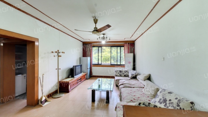 雨轩华新小区二手房实景图