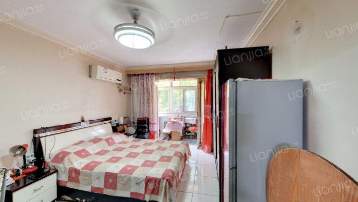 洪泽里11号院二手房实景图