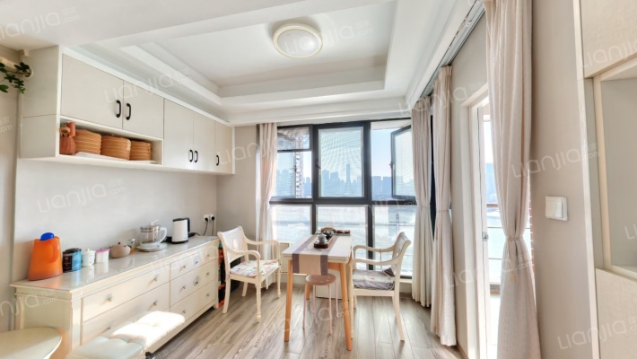 天鹅湾二手房实景图