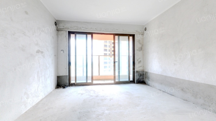 富逸城臻誉二手房实景图