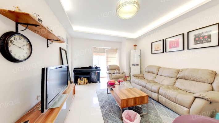 东郊小镇第二街区二手房实景图