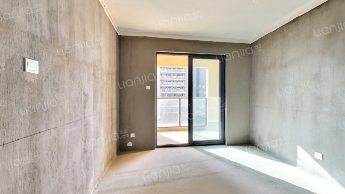 鸿翔龙悦湾二手房实景图