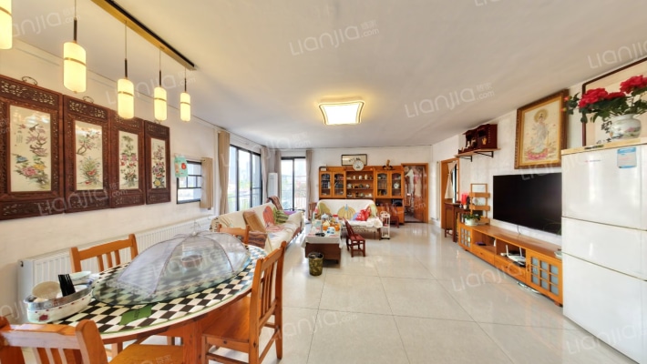 万科西街花园二手房实景图