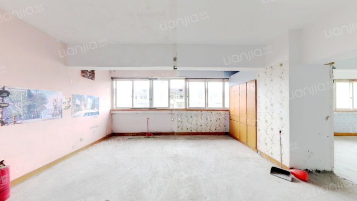 龙都大厦二手房实景图