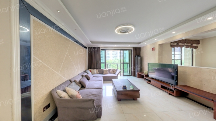 荣和大地一组团花园里二手房实景图