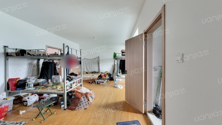 湾德里华府二手房实景图