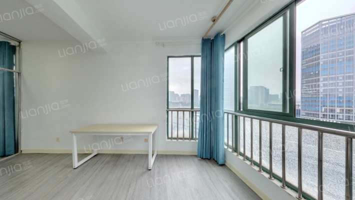 现代印象广场二手房实景图