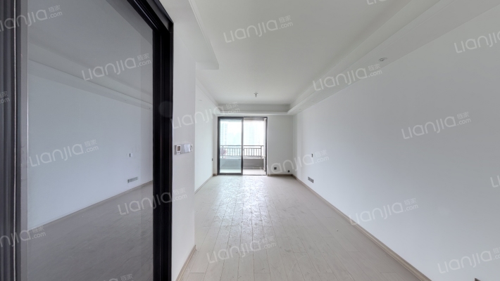 中奥天樾府二手房实景图