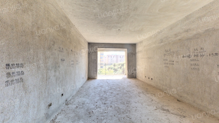 晶华美郡二手房实景图