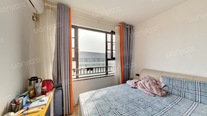 世界城香榭丽舍二手房实景图