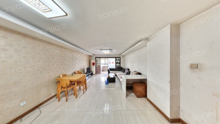 香格梅里二手房实景图