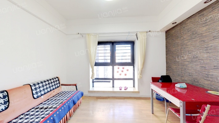 艺术公寓二手房实景图