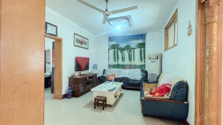 商务局宿舍二手房实景图