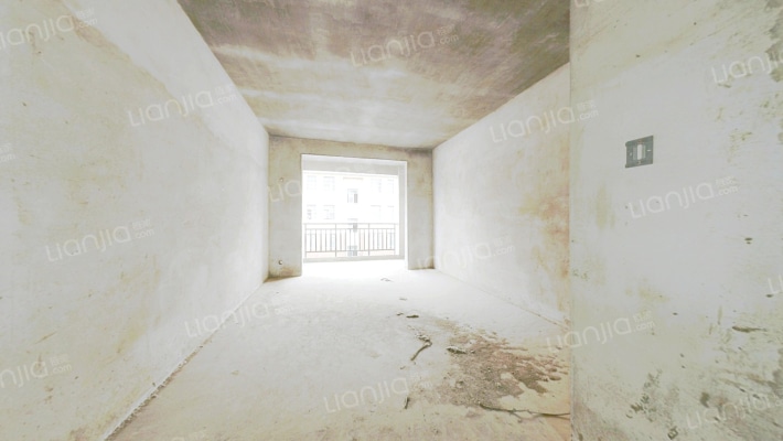 城市之间二手房实景图