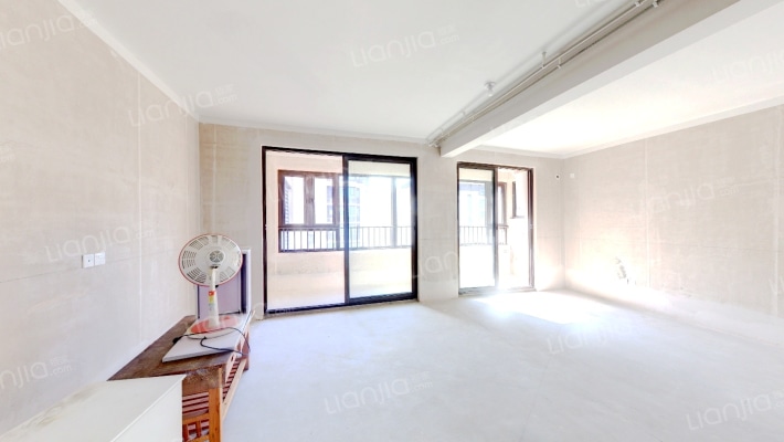 中交春风景里二手房实景图