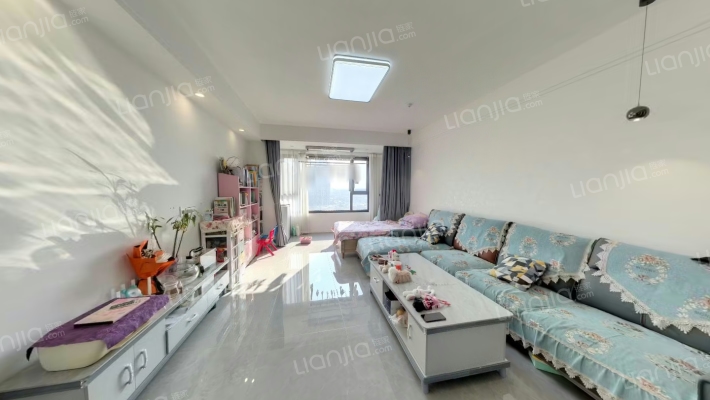 东尚名庭二手房实景图