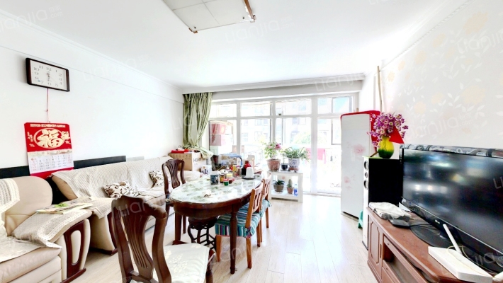 新怡家园二手房实景图