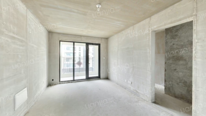 万科墨翠府二手房实景图