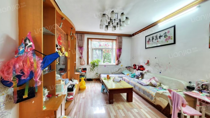 汉阳大街143号二手房实景图