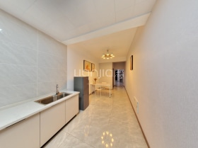 2房89平方诚意出售，楼层好，采光充足，看好可谈