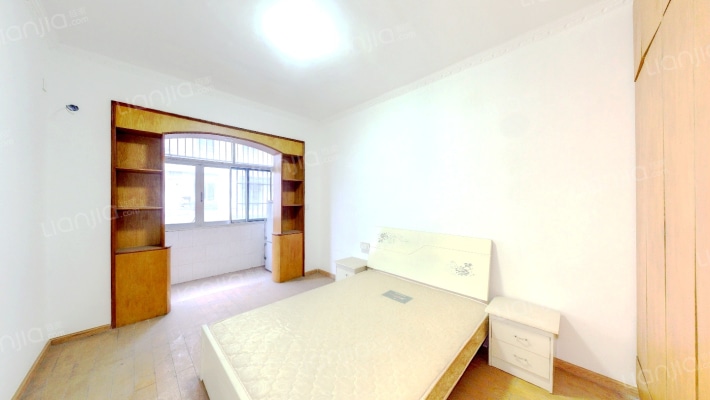 蜂场新村二手房实景图